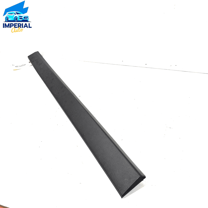 2016 - 2019 BMW X1 F48 FRONT LEFT DRIVER SIDE DOOR LOWER MOLDING OEM