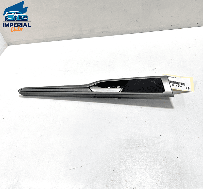 2017-2020 FORD FUSION REAR LEFT DRIVER DOOR PANEL INTERIOR HANDLE W/ MOLDIN