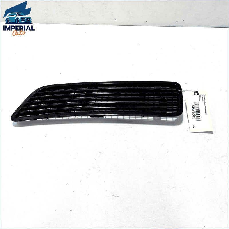 07-13 MERCEDES S550 S63 S600 W221 FRONT DRIVER SIDE HOOD VENT GRILLE TRIM P