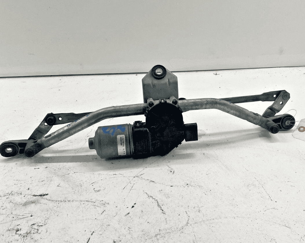 DODGE JOURNEY Wiper Motor Front w Linkage Arm OEM 68030272AA 11-19 