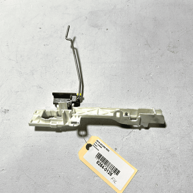 2013-2018 ACURA RDX FRONT DRIVER SIDE EXTERIOR DOOR HANDLE BASE BRACKET OEM