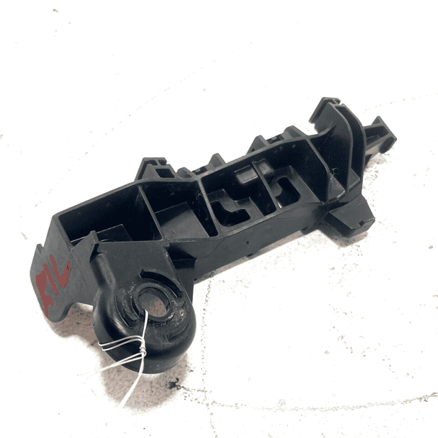 2018-2023 TOYOTA CAMRY REAR LEFT DRIVER SIDE TAILLIGHT MOUNT BRACKET SUPPOR