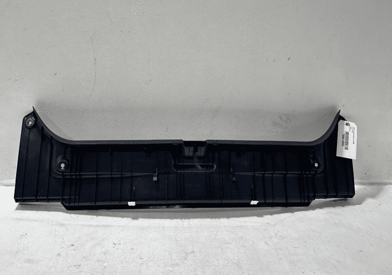 2018-19-20-21-22-2023 TOYOTA CAMRY TAILGATE LIFTGATE SILL SCUFF PLATE REAR 