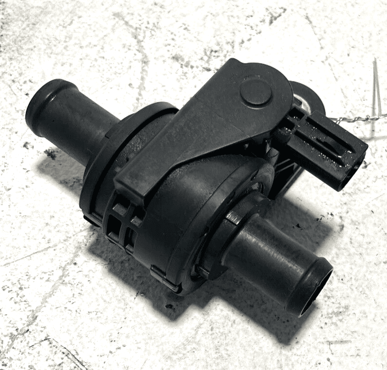 2018-19-20-21-22-2023 TOYOTA CAMRY LE Coolant Flow Control Valve  OEM