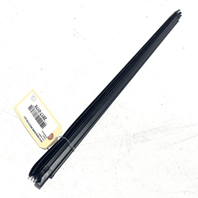 2014-2017 MERCEDES S550 W222 FRONT PASSENGER DOOR WINDOW BELT WEATHERSTRIP 