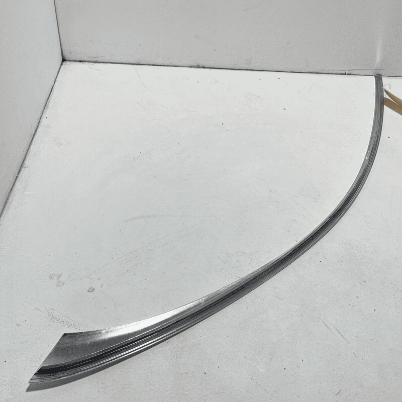 2014-2017 MERCEDES S550 W222 REAR RIGHT SIDE DOOR WINDOW TRIM OEM