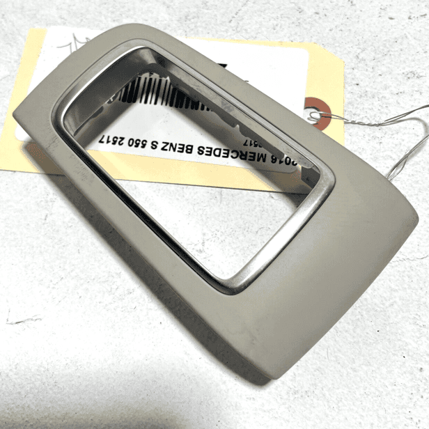 2014-2017 MERCEDES S550 W222 REAR LEFT SIDE DOOR WINDOW POWER SWITCH BEZEL 