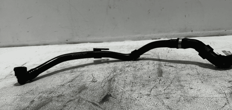 2014-2017 MERCEDES S550 W222 LEFT UPPER RADIATOR WATER COOLANT HOSE PIPE OE