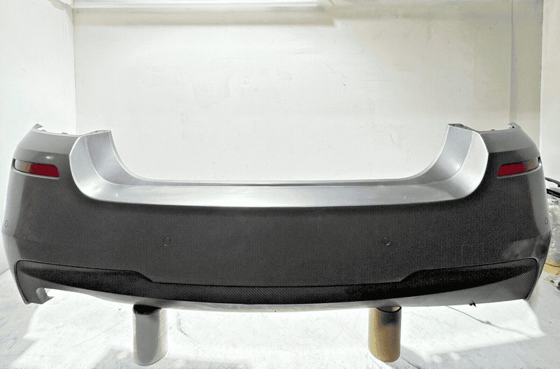 2014 – 2016 BMW 528i F10 REAR BUMPER COVER WITH PARKING SENSORS OEM *A52*