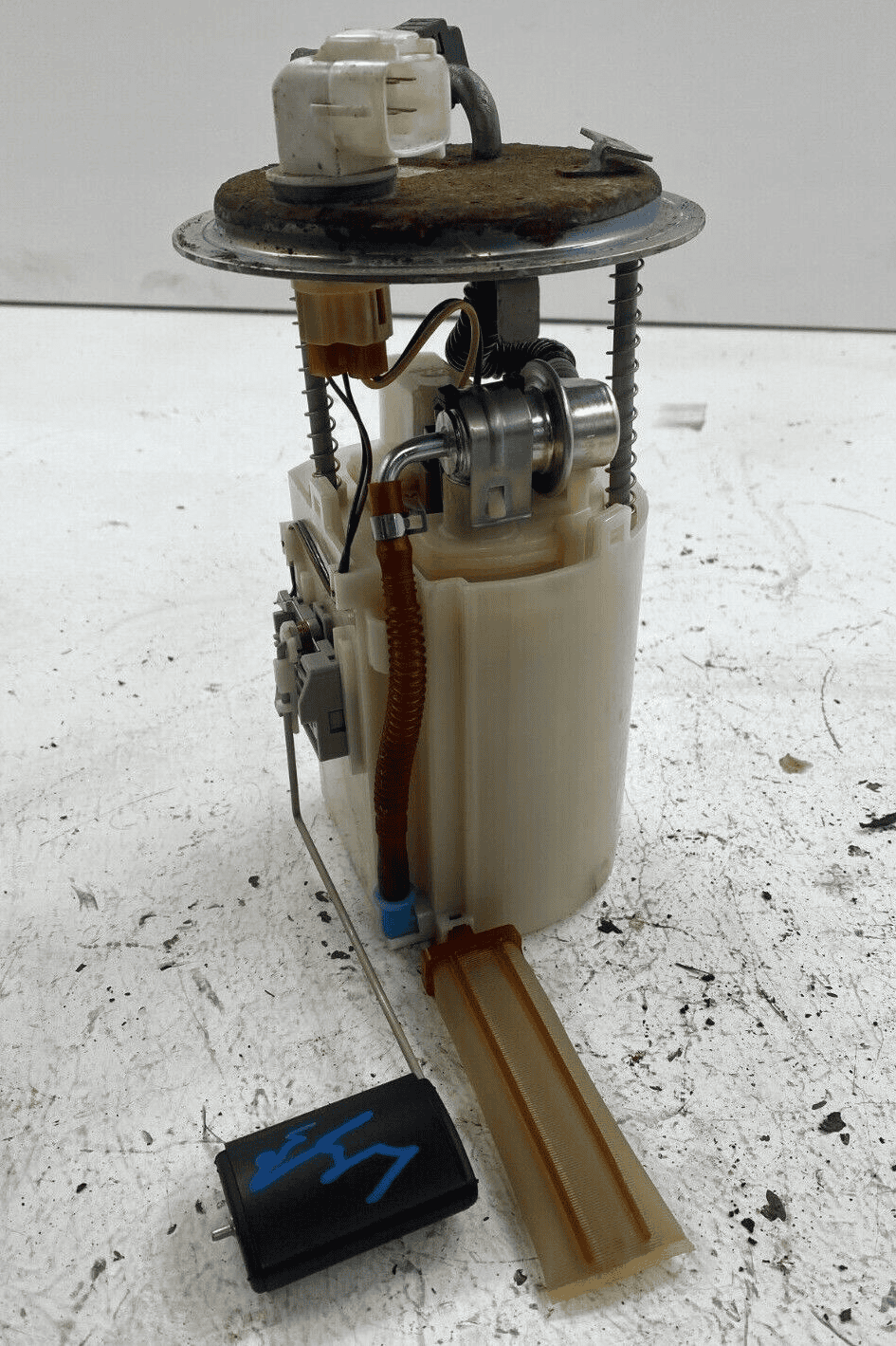 06-11 HYUNDAI ELANTRA 2.0L FUEL GAS PUMP ASSEMBLY 31110-2H000 OEM 