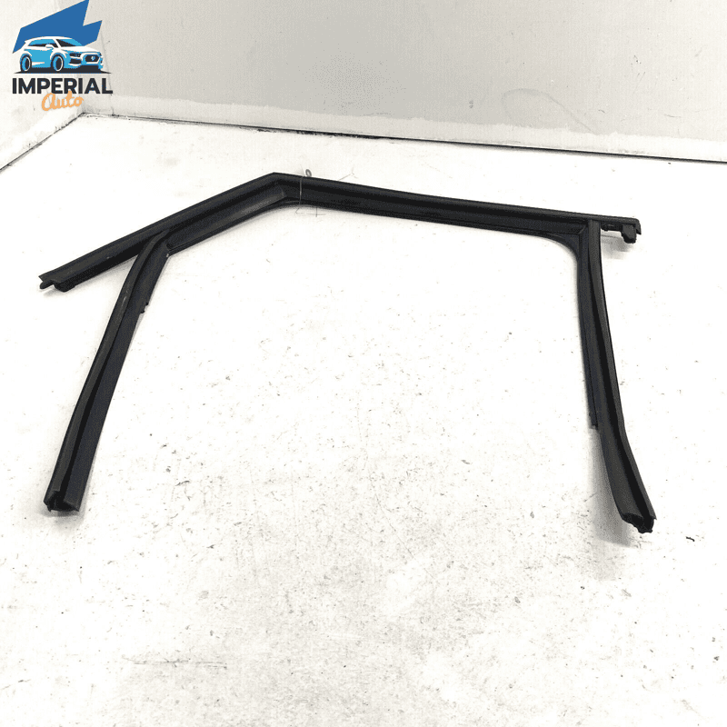 15-18 AUDI Q3 REAR RIGHT DOOR WINDOW FRAME RUBBER SEAL CHANNEL OEM 8U0839440