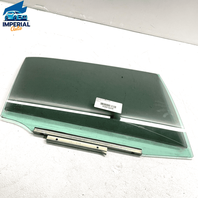 TOYOTA CAMRY 2018 - 2023 REAR RIGHT PASSENGER SIDE DOOR MOVABLE WINDOW GLAS