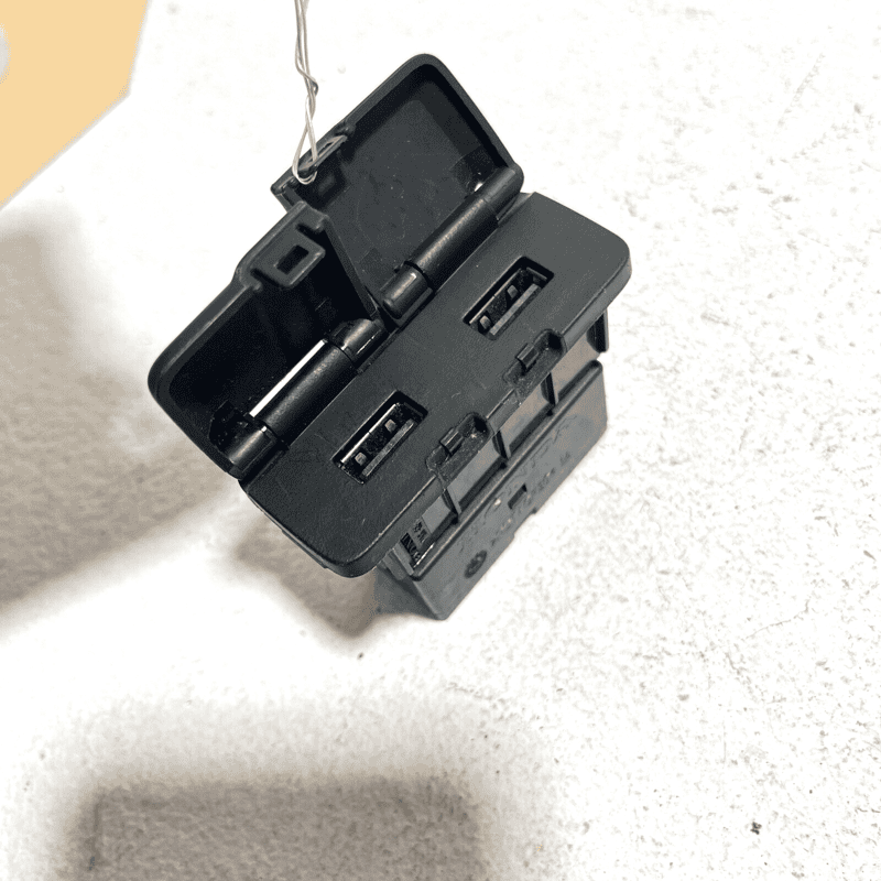 USB Adapter Port Socket Center Console Acura MDX 2017-2020 OEM
