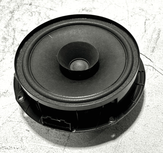 2012-2018 VOLKSWAGEN PASSAT S REAR LEFT OR RIGHT SIDE DOOR SPEAKER OEM