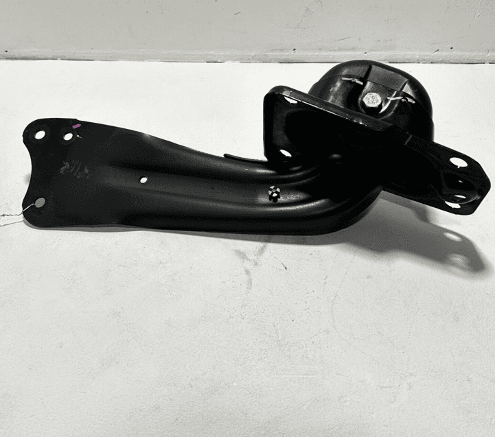 2012-2018 VOLKSWAGEN PASSAT S REAR RIGHT SIDE TRAILING CONTROL ARM OEM