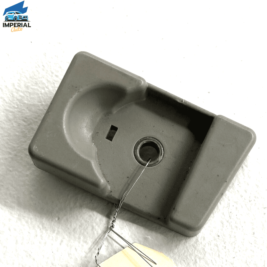 2007-12 Mercedes X164 GL450 Rear Left Trunk Tie Down Hook Bracket Trim Gray