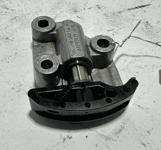 2012-2017 MERCEDES BENZ S550 LOWER TIMING CHAIN TENSIONER BRACKET OEM