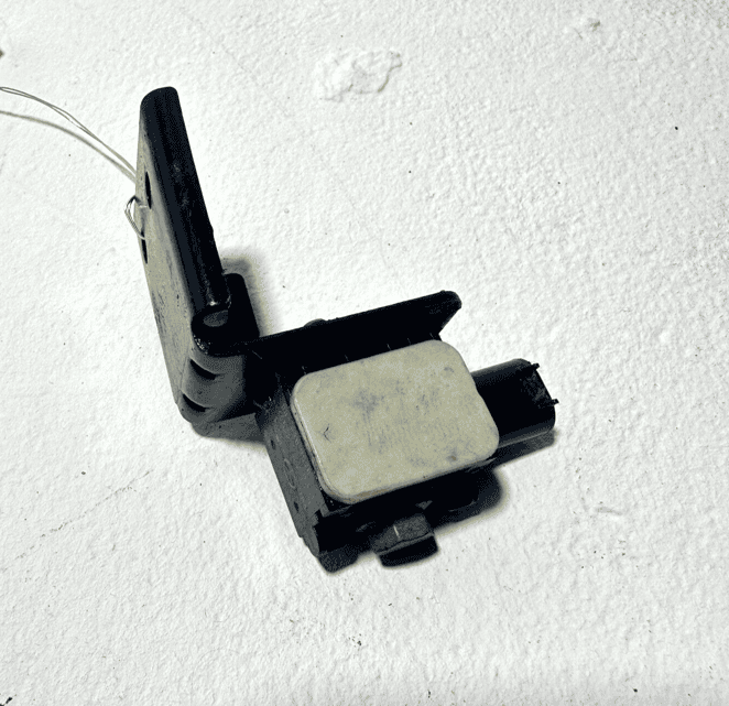 Crash Impact Sensor W/ Bracket Mercedes S550 2007-2013 OEM