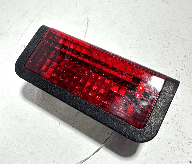 2009-10-11-12-13-14-2015 BMW 750LI REAR TRUNK LID HATCH COURTESY LIGHT LAMP OEM