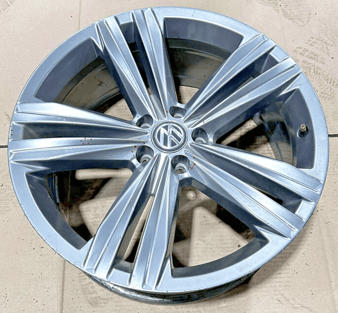 2018-2020 Volkswagen Atlas Wheel Rim 20