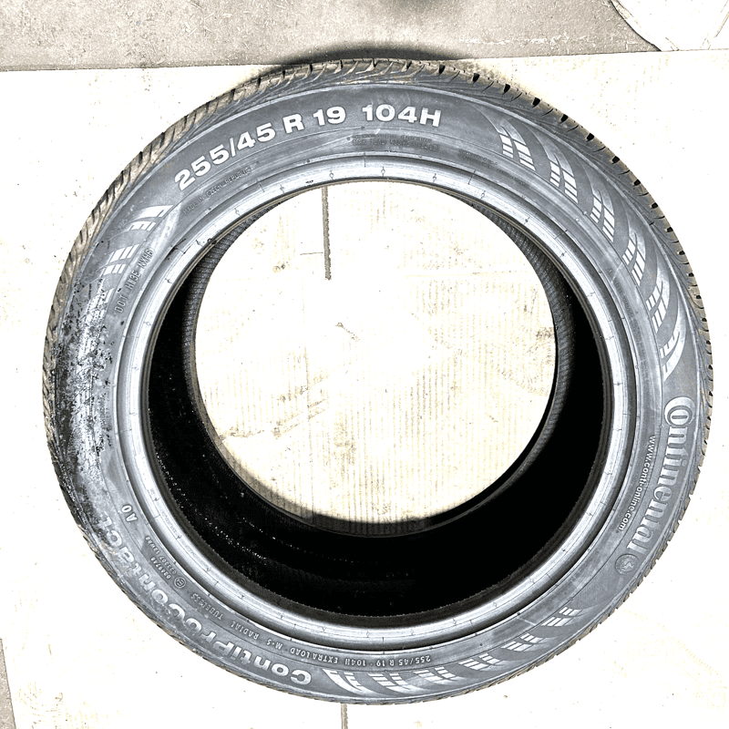 Continental Pro Contact 255 / 45 R19 104H OEM Year 2018 7/32 