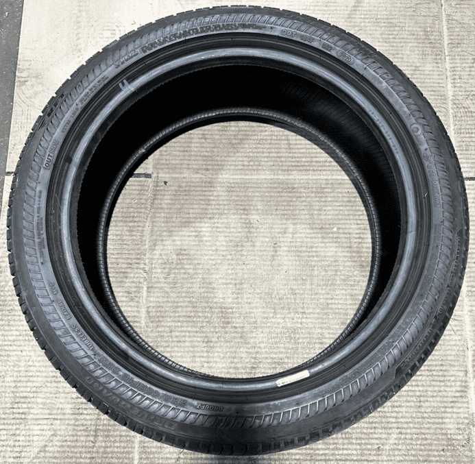USED Bridgestone DriveGuard 225/45 R18 Tire 95W M+S Extra Load 7/32