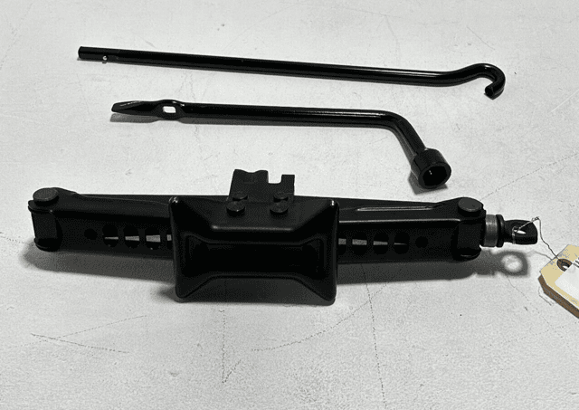 2018-19-20-2024 TOYOTA CAMRY XLE SPARE TIRE WHEEL EMERGENCY JACK & TOOL KIT OEM