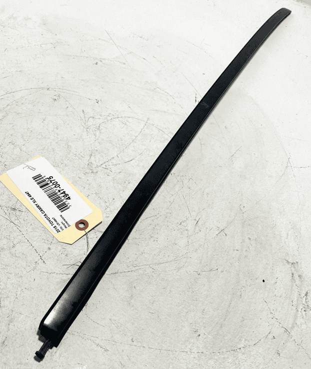 2018-2024 TOYOTA CAMRY FRONT RIGHT SIDE A PILLAR WINDSHIELD REVEAL MOLDING OEM