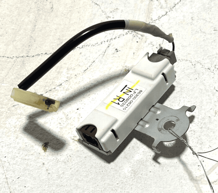 2018-2024 TOYOTA CAMRY XLE AMP AMPLIFIER ANTENNA MODULE REAR RIGHT SIDE OEM