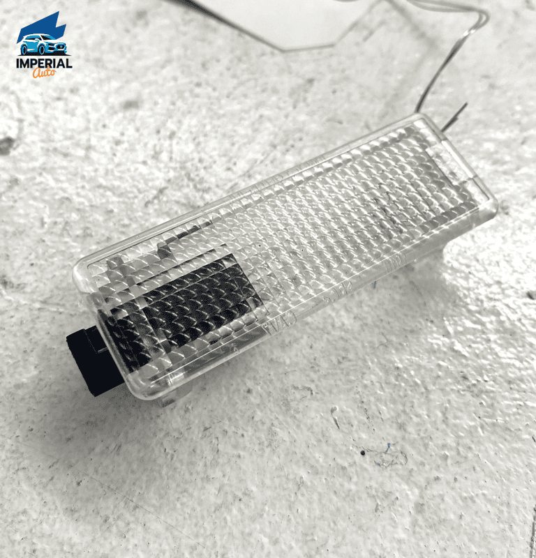 2012-2018 FORD FOCUS ESCAPE LEFT OR RIGHT COURTESY LIGHT LAMP OEM