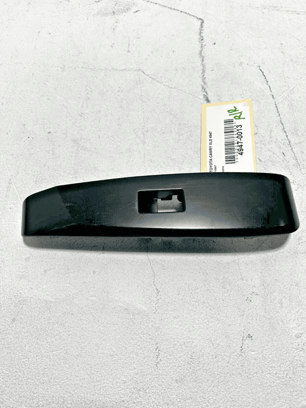 TOYOTA CAMRY REAR PASSENGER SIDE DOOR WINDOW SWITCH TRIM COVER OEM 2018-2020