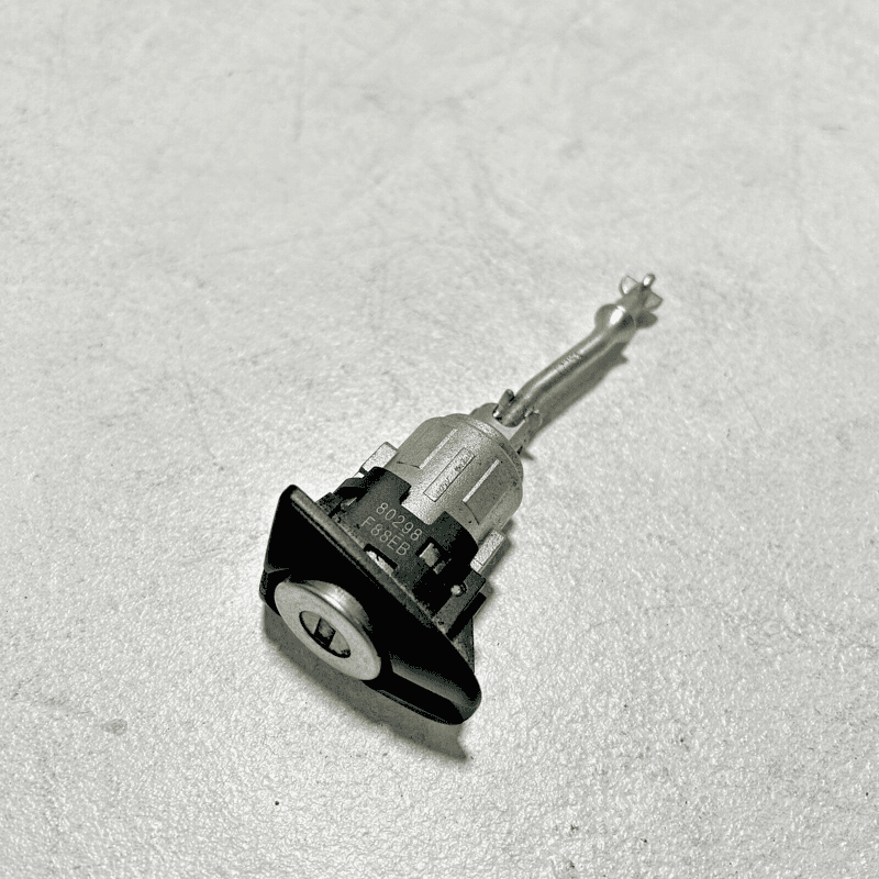 2018 - 2024 TOYOTA CAMRY FRONT LEFT DRIVER SIDE DOOR LOCK CYLINDER HANDLE OEM