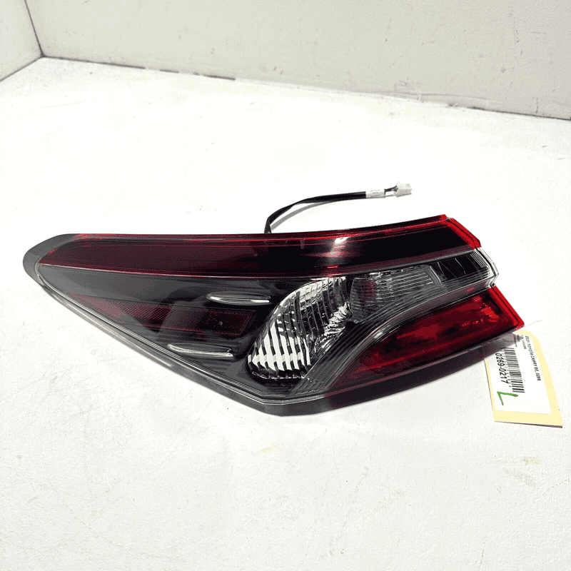 Rear Left Driver Side Tail Light Quarter Panel Mount Toyota Camry 2021-2024 OEM