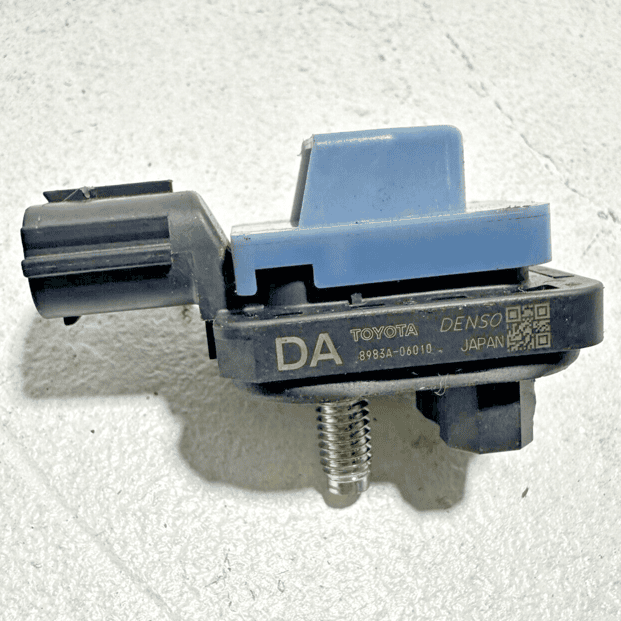 TOYOTA CAMRY 2018 - 2021 FRONT LEFT OR RIGHT SIDE DOOR CRASH IMPACT SENSOR OEM