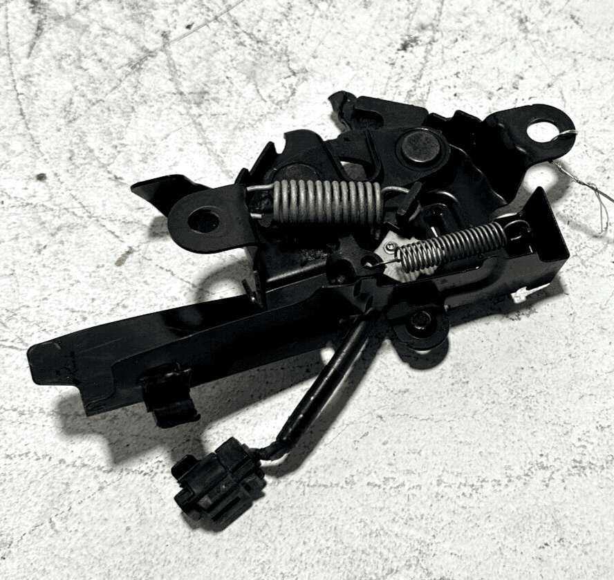 2018-2019-2020-2021-2022-2023-2024 TOYOTA CAMRY SE HOOD BONNET LOCK LATCH OEM