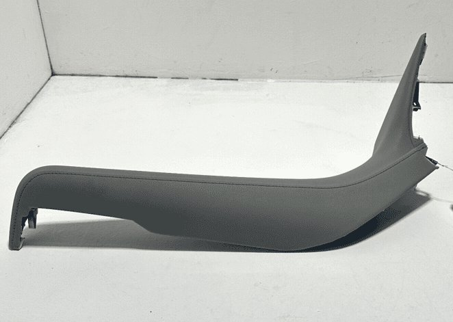 2018-2020 TOYOTA CAMRY LE DASH DASHBOARD RIGHT SIDE TRIM COVER PANEL OEM