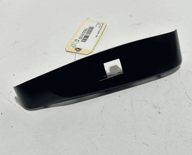 2018-2020 TOYOTA CAMRY DOOR PANEL POWER WINDOW SWITCH BEZEL TRIM REAR RIGHT OEM