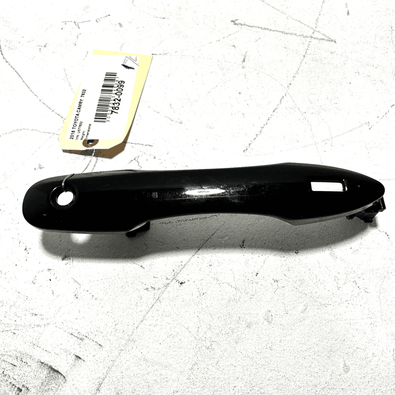 TOYOTA CAMRY 2018-2024 FRONT LEFT DRIVER SIDE EXTERIOR DOOR HANDLE OEM