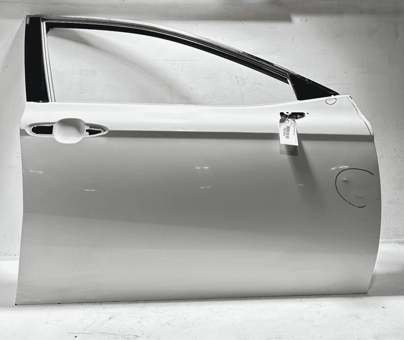 TOYOTA CAMRY 2018-2024 FRONT PASSENGER SIDE DOOR SHELL PANEL OEM  WHITE *040*