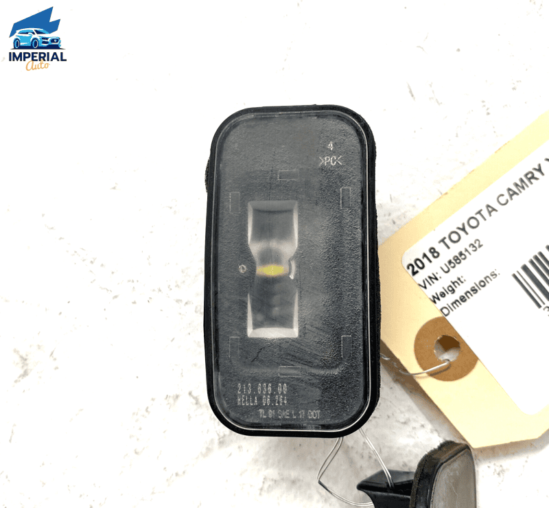 Toyota Camry 18-23 2PCS Rear Left / Right Side License Plate Light Assembly