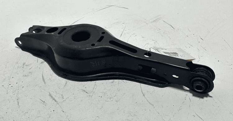 2018-2024 Toyota Camry LE Rear Left Or Right Lower Control Arm 1PCS