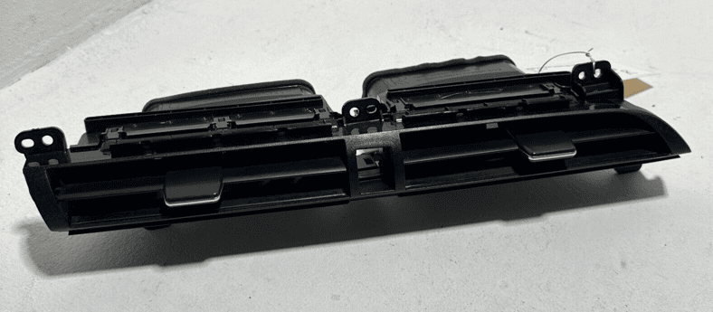 2018-2019-2020 TOYOTA CAMRY SE DASH DASHBOARD CENTER OUTER AIR VENT GRILLE OEM