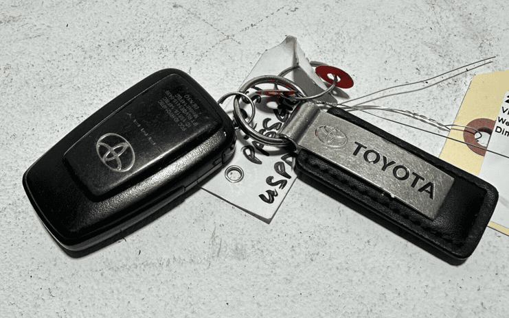 2018-19-20-21-22-2023 Toyota Camry SE Smart Key Keyless Remote OEM 2018-19-20-21-22-2023 Toyota Camry SE Smart Key Keyless Remote OEM