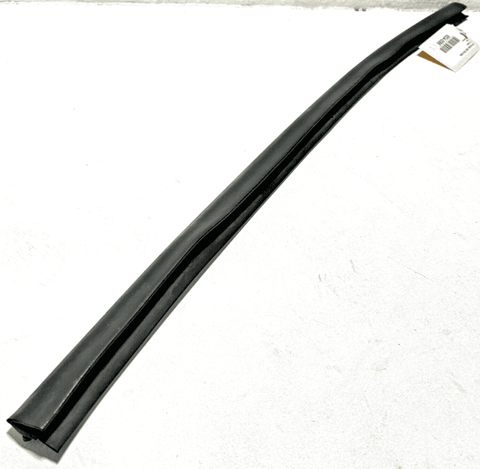 ACURA MDX 2014-2020 FRONT RIGHT PASSENGER SIDE DOOR LOWER WEATHERSTRIP SEAL OEM