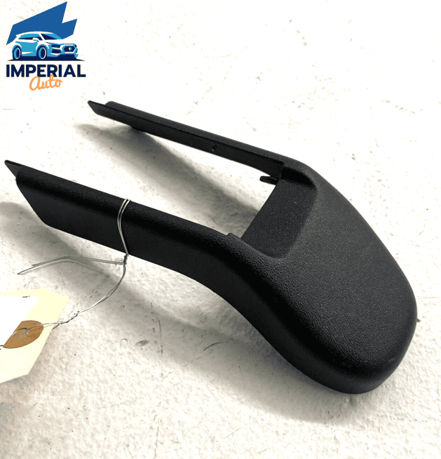 2014 - 2020 INFINITI Q50 FRONT PASSENGER SEAT TRACK CORNER END CAP COVER OE