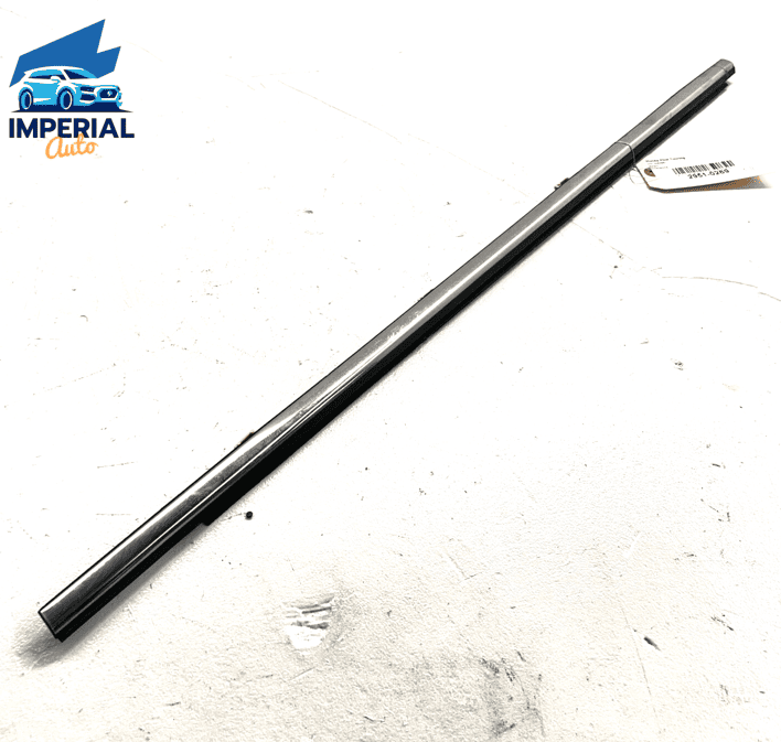 2018 - 2021 Honda Pilot Front Driver Side Door Window Belt Molding Cover OE