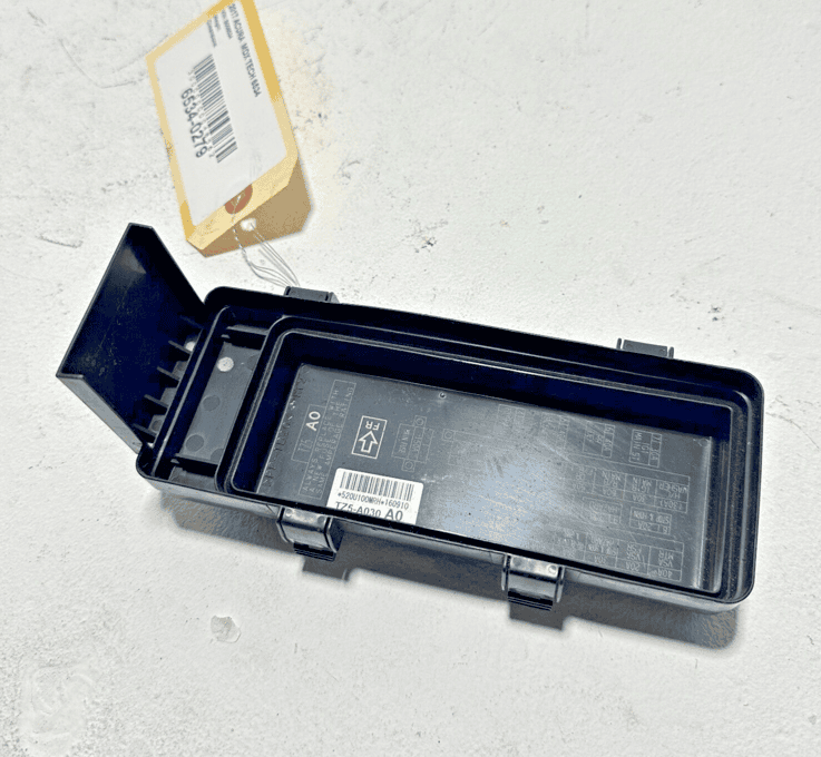 Power Distribution Main Fuse Relay Box Lid Cover Acura MDX 2017-2018 OEM