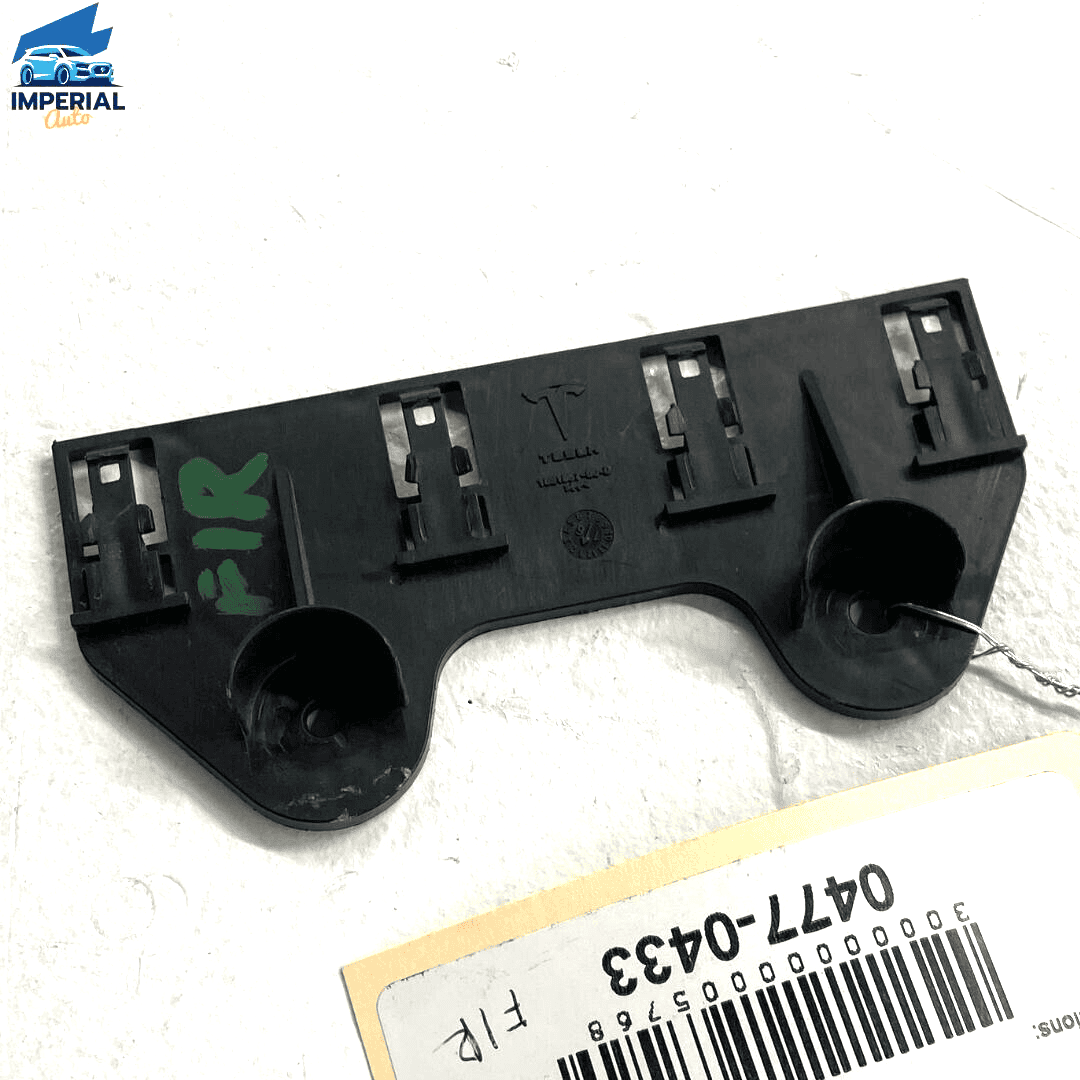 12-20 Tesla Model S Dash Passenger Side Wiring Retainer Trim Support Bracke