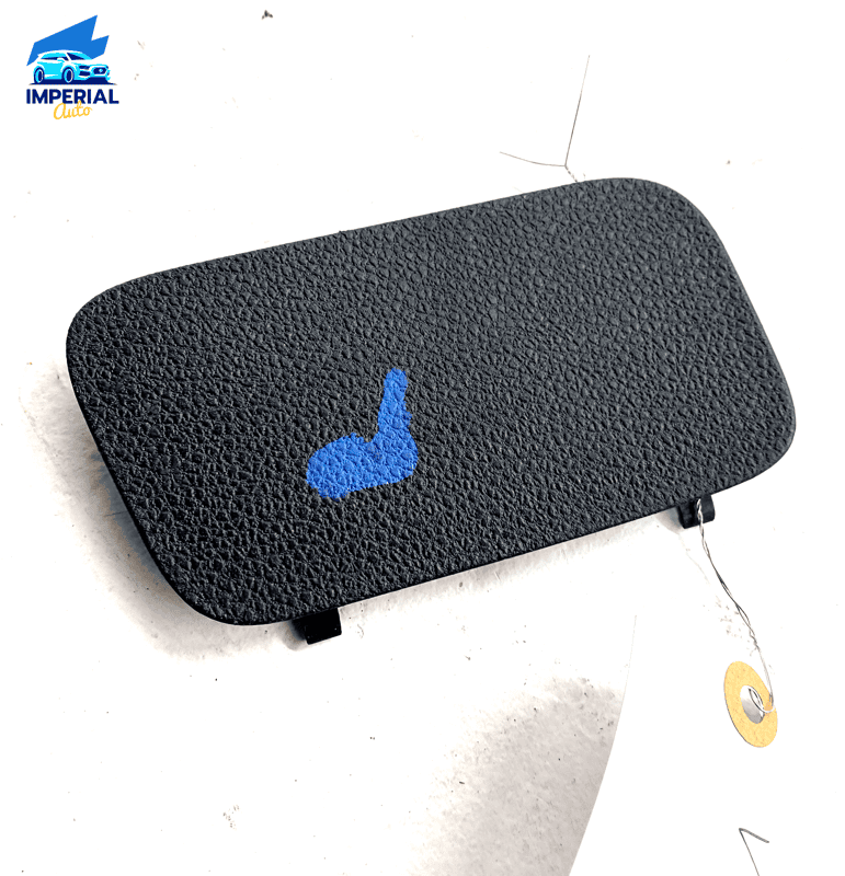 2012-2020 VOLKSWAGEN PASSAT Left Trunk TRIM / TAIL Light Cover OEM 