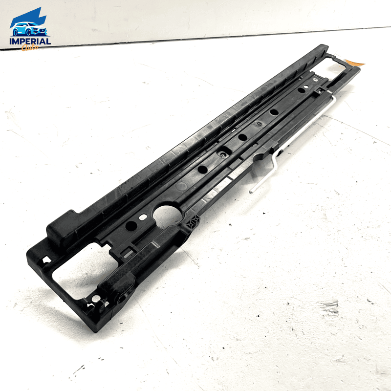 2011-17 PORSCHE CAYENNE REAR RIGHT SIDE TRUNK FLOOR RAIL SUPPORT  FLOOR RAI